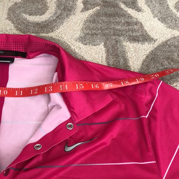 Tiger Woods Dri-fit golf shirt - Picture 5 of 7